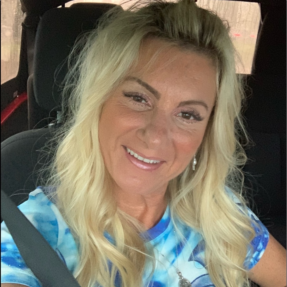 Meet your Posher, Yvonne